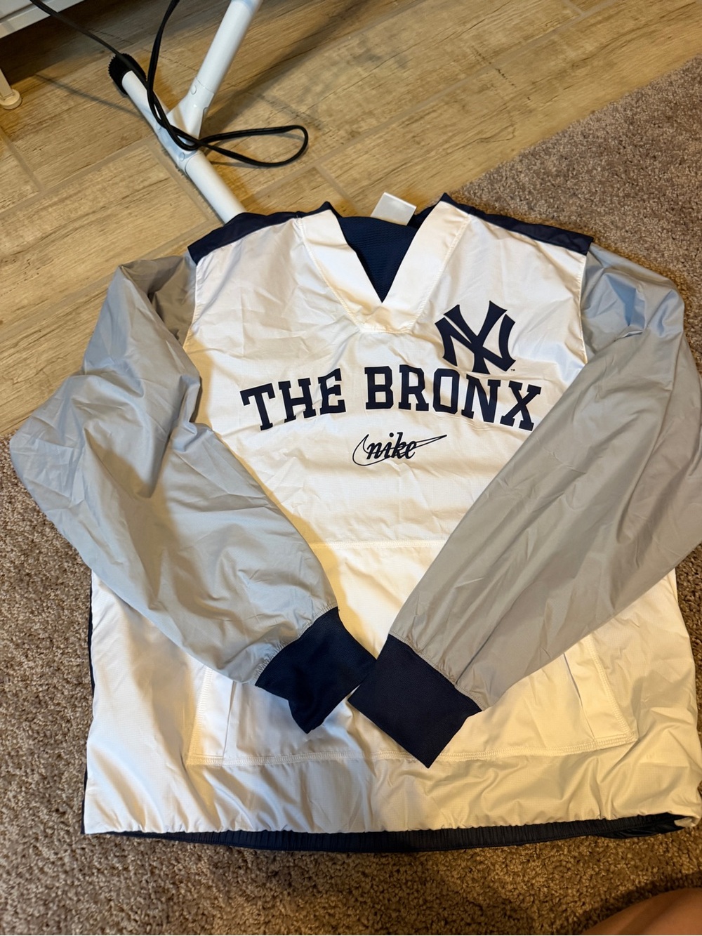 Nike Men’s 'The Bronx' Windbreaker Jacket - White, Gray & Navy